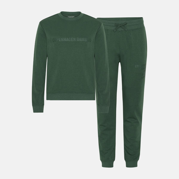 Grøn bambus joggingsæt med logo fra Copenhagen Bamboo