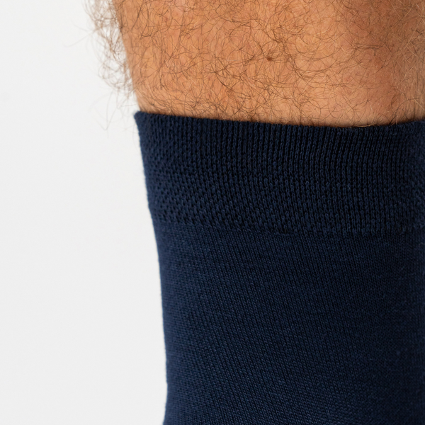5 pairs of navy bamboo socks (Low cut)