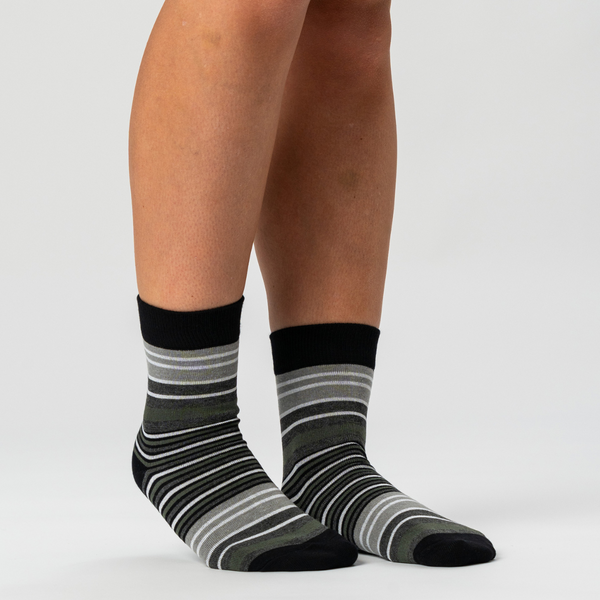 5 pairs of bamboo socks in army and stripe mix