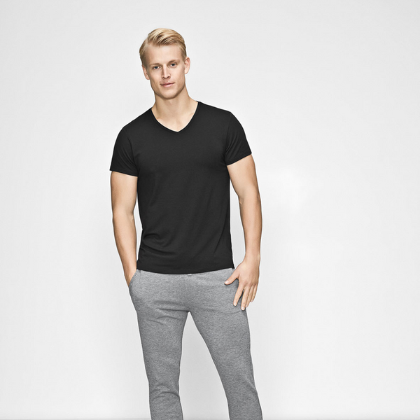 Black v-neck bamboo T-shirt