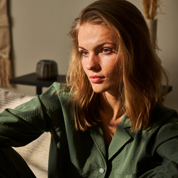 Green bamboo shirt in seersucker quality