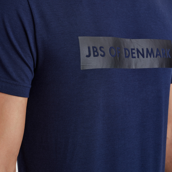 Navy blue crew neck bamboo T-shirt with print