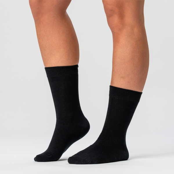 10 pairs of bamboo socks black/white