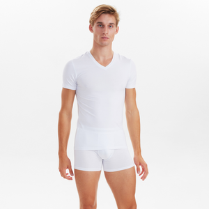 2 pak Hvid slim fit bambus V-hals T-shirt fra JBS