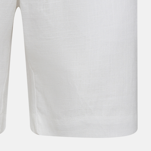 White shorts in bamboo and linen