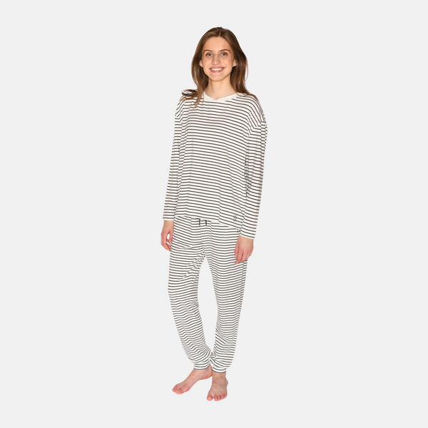 Britt long-sleeved bamboo nightgown white gray stripes