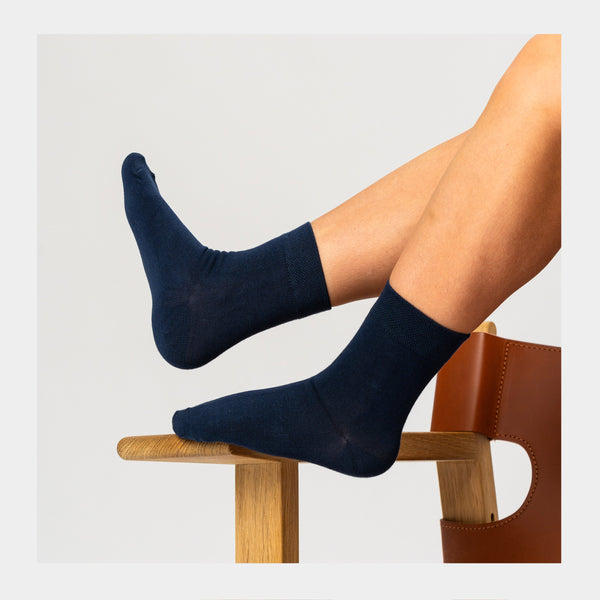 5 pairs of navy bamboo socks (Low cut)