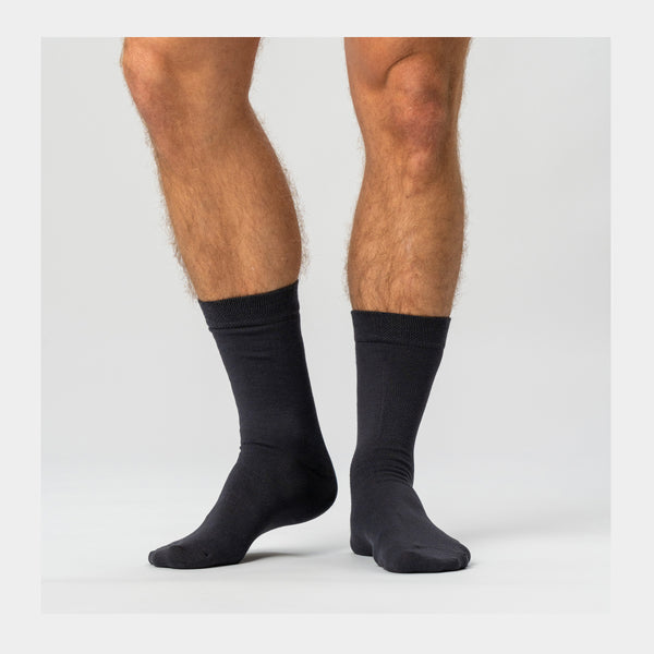 5 pairs of dark gray bamboo socks