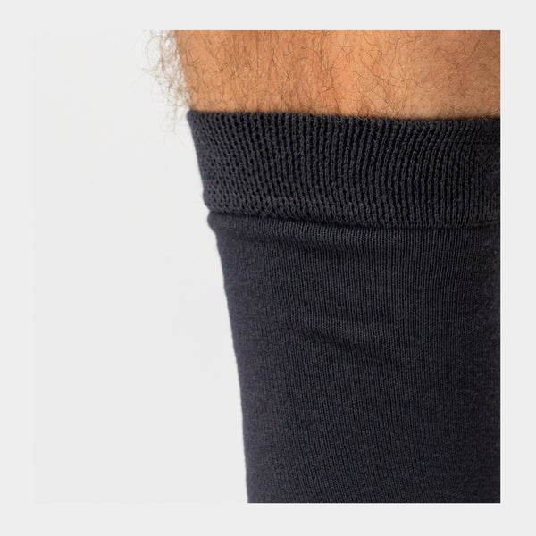 5 pairs of dark gray bamboo socks