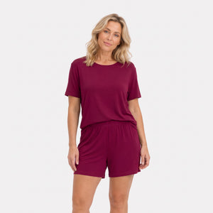 Nicole Bordeaux kortærmet pyjamassæt fra Bamboo Basics