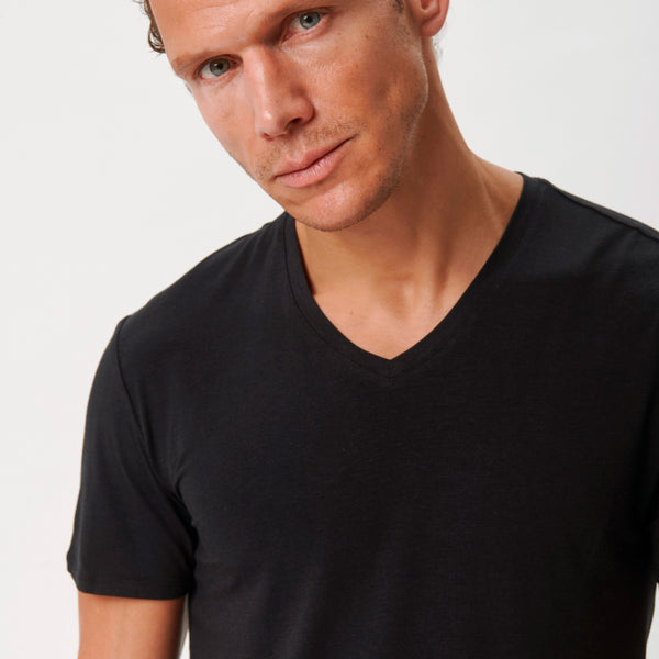 Sorte slim fit v-hals bambus T-shirts - 2 pak    Copenhagen Bamboo